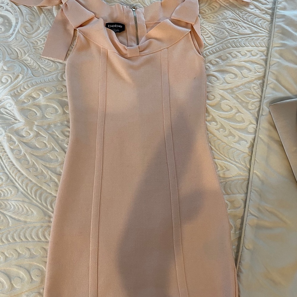 Bebe dress